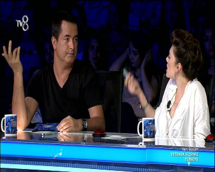 Acun'dan Demet Evgar'a ayar İZLE