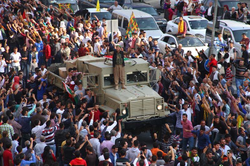 ÖSO Peşmergeden önce Kobani'ye ulaştı İZLE