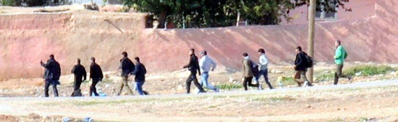 ÖSO Peşmergeden önce Kobani'ye ulaştı İZLE