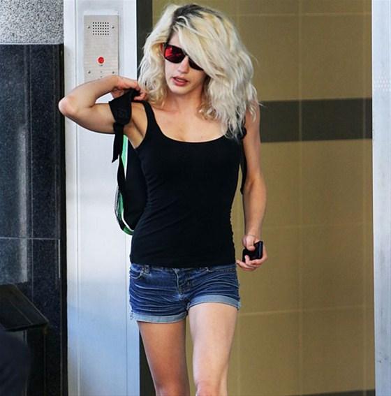 Köpeğiyle cinsel ilişkiye giren kadın ceza almadı