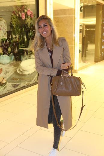 Çağla Şikel'in doğum günü alışverişi