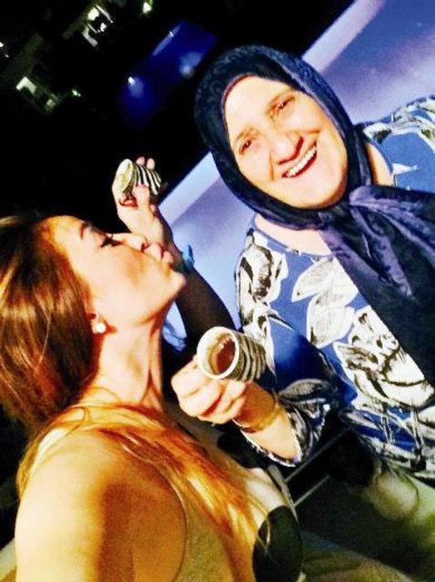 Emrah pahalı diye röntgen çektirmedi İZLE