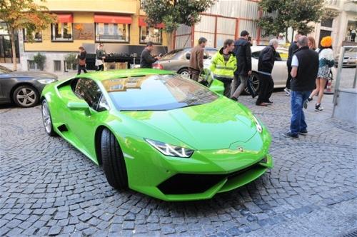 Caner Erkin Asena'ya Lamborghini aldı