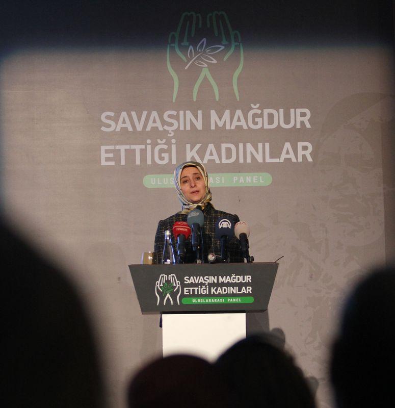 Sare Davutoğlu: Savaşlardan en çok kadınlar zarar görüyor