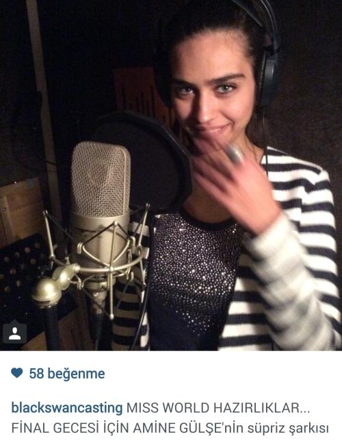 Amine Gülşe şarkı söyleyecek