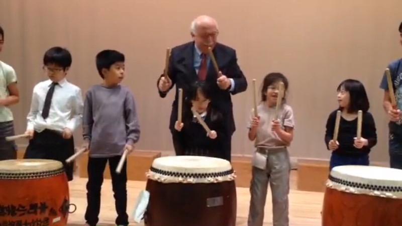 Nabi Avcı'ya Japonya'da sevgi gösterisi