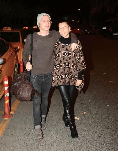 Şevval Sam oğlu Tarık Emir'le Cihangir'de