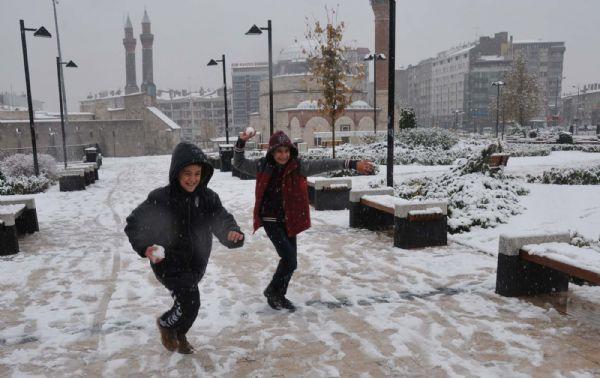 Anadolu'ya kar yağdı