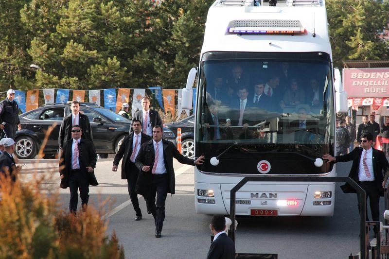 Başbakan Davutoğlu Tunceli'de İZLE