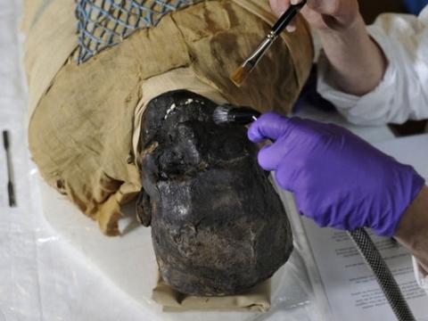 Çin'de 300 yıllık mumya bulundu