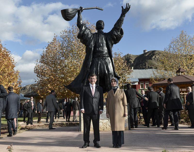 Başbakan Davutoğlu Tunceli'de İZLE