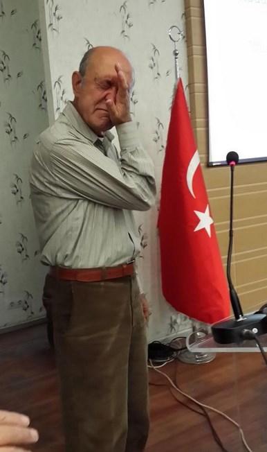 Rennan Pekünlü son dersinde gözyaşlarını tutamadı