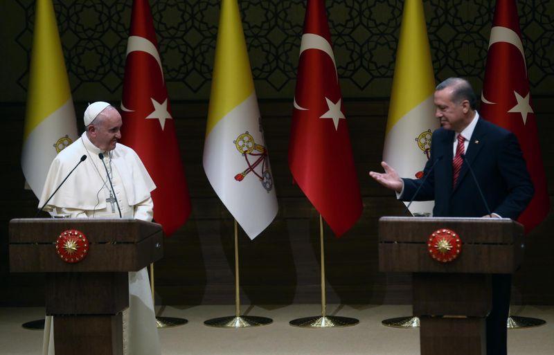 Papa Cumhurbaşkanlığı Sarayı'nda