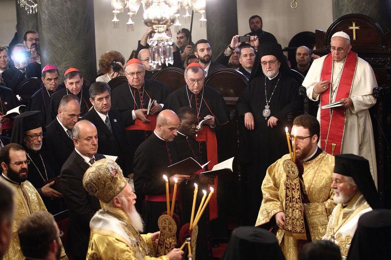 Papa, Fener Rum Patrikhanesi'ni ziyaret etti İZLE