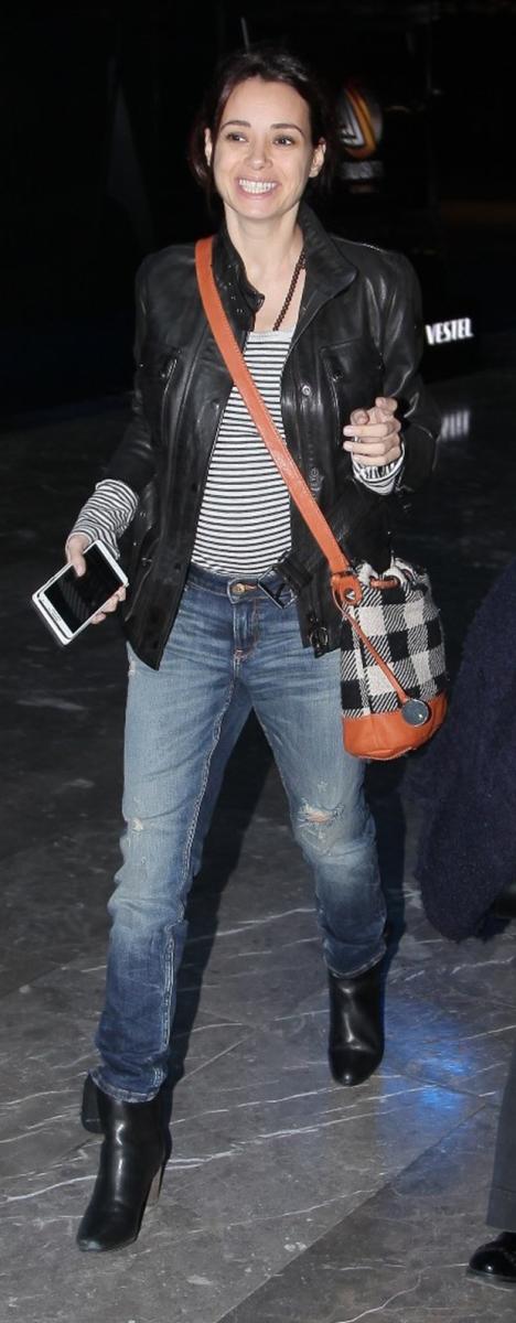 Özgü Namal bebek alışverişinde