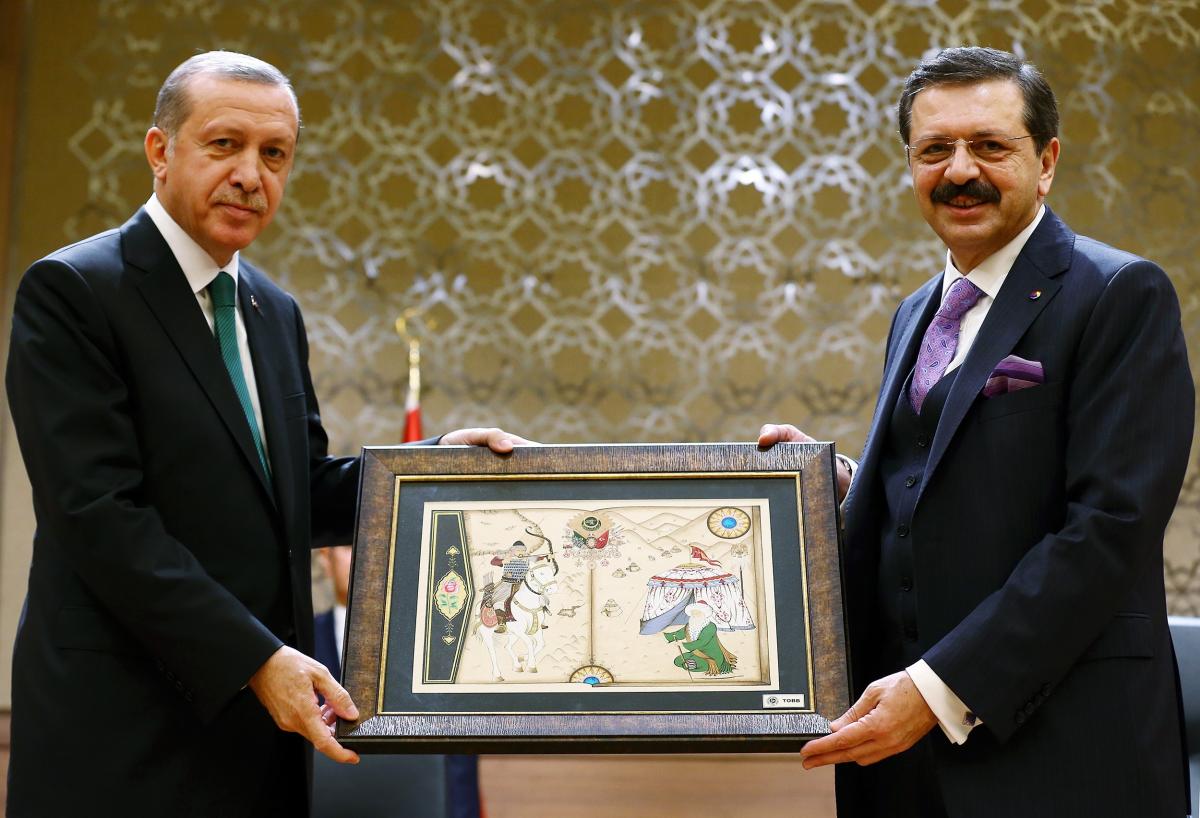 TOBB'dan Erdoğan'a orjinal Dede Korkut hediyesi