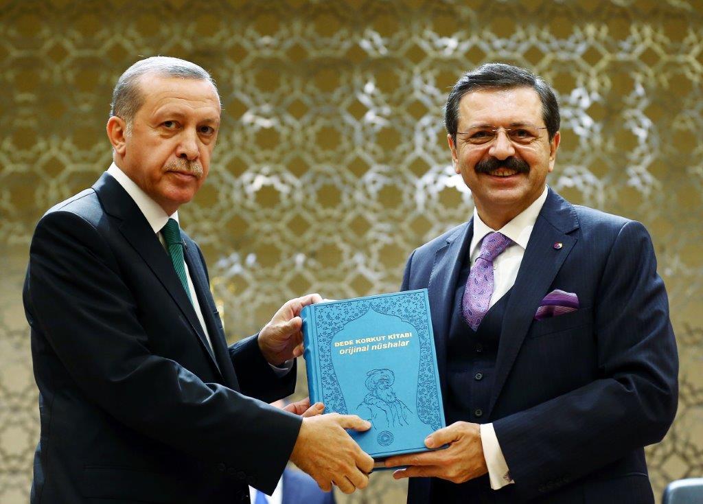 TOBB'dan Erdoğan'a orjinal Dede Korkut hediyesi