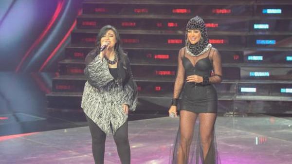 Lübnanlı sanatçının başörtülü kostümü tartışma yarattı