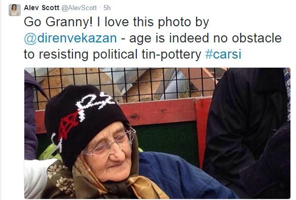 İngiliz'e çalışan Alev Scott Çarşı'ya destek verdi