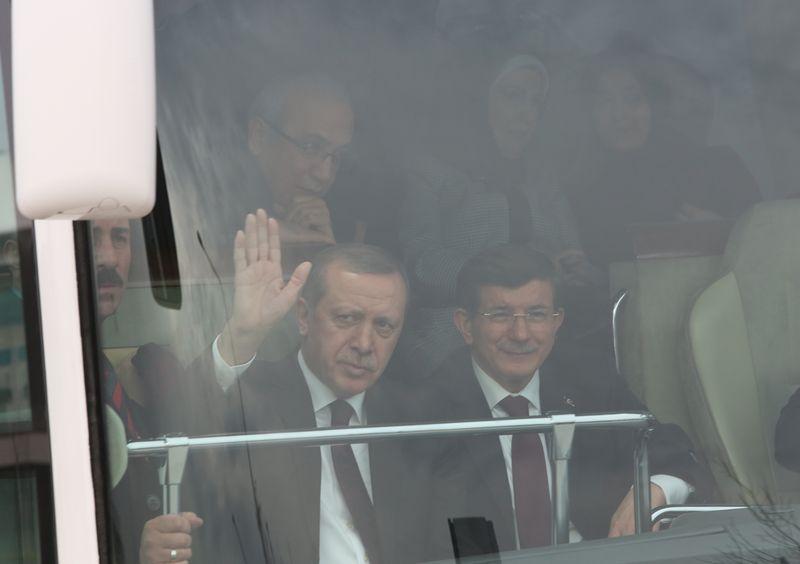 Davutoğlu ile Erdoğan İstanbul-Konya YHT açılışında