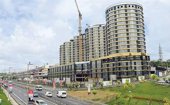 Fadıl Akgündüz ile Tanju Çolak mahkemelik oldu İZLE