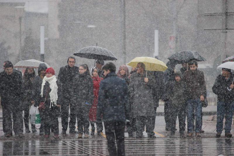 Bazı illerde kar yağışı etkili oldu
