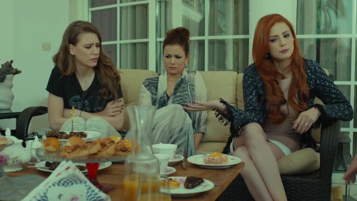 Ali Bilgin ile Defne Kayalar evlendi İZLE