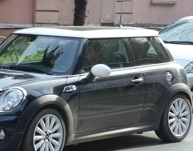 Özgü Namal Serdar Oral ile görüntülendi