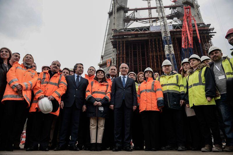 3. Köprü'nün ilk tabliyesi yerleştirildi