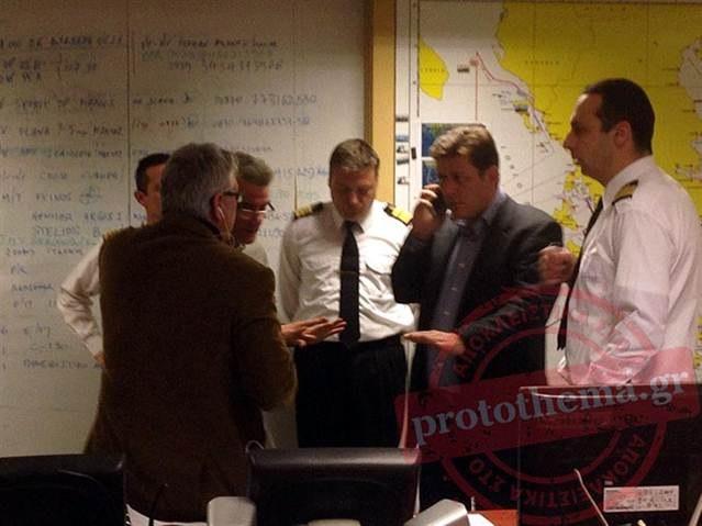 Seyir halindeki 478 yolculu İtalyan feribotu yanıyor İZLE