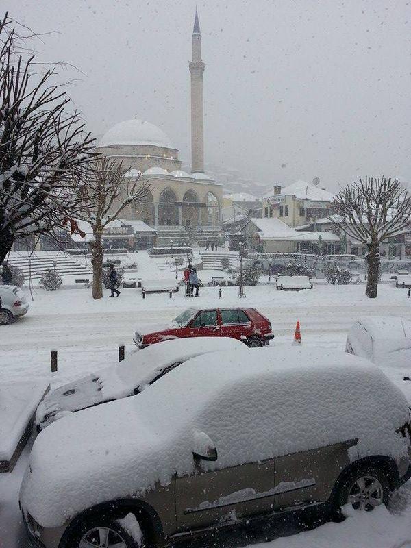 Kosova'yı beyaz örtü kapladı İZLE