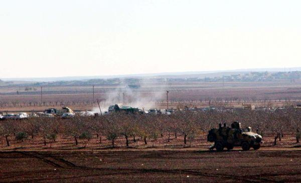 IŞİD militanları Türkiye sınırındaki tesise yerleşti