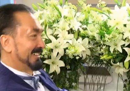 Özge Özpirinçci'nin kedicik taklidi İZLE