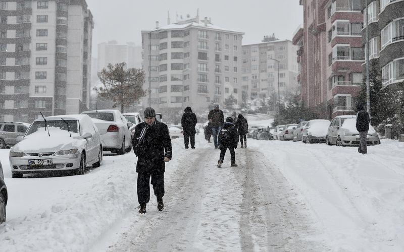 Ankara'da yoğun kar yağışı İZLE