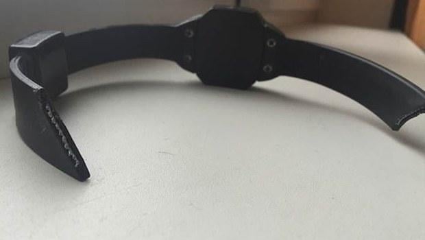 Rus muhalif Navalniy elektronik kelepçelerini çıkardı