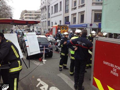 Paris'te mizah dergisine saldırı İZLE