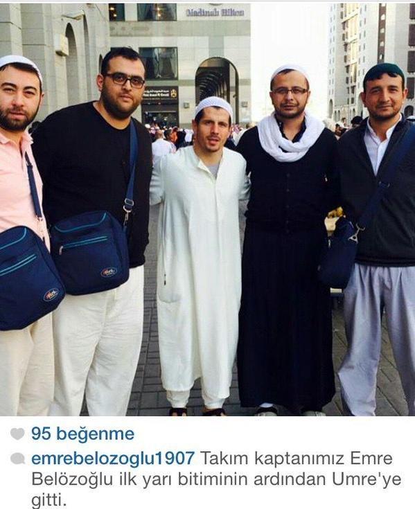 Emre Belözoğlu umreye gitti
