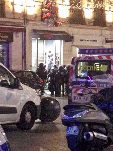 Fransa'da bir kuyumcuda yeni bir rehine krizi daha