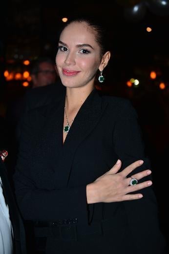 Ali Ağaoğlu Rus sevgilisini mutlu etti