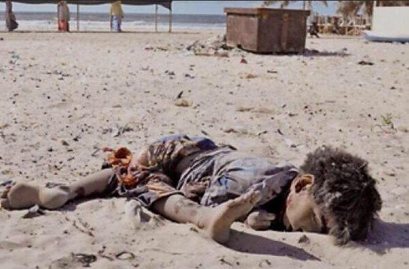 Netanyahu Paris'teki yürüyüşte en ön sırada yer aldı