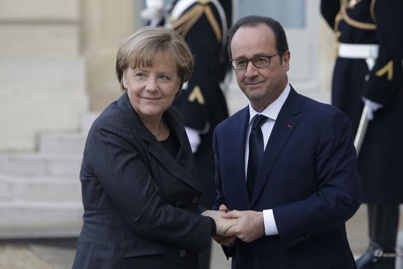 Hollande'ye en büyük teselli Merkel'den