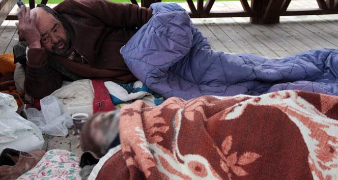 Adana'da bir kişi soğuktan donarak öldü