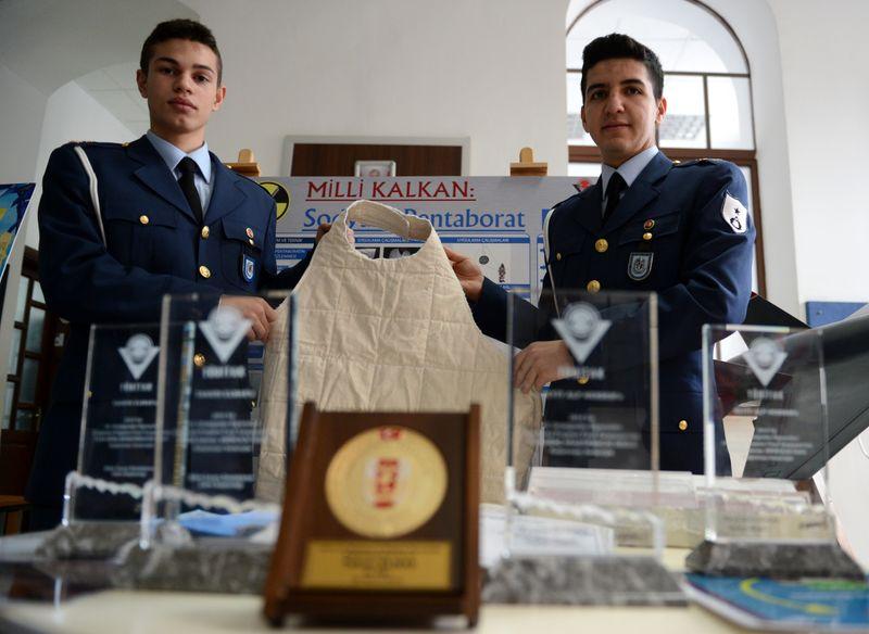 Bursa'da radyasyondan koruyucu kumaş üretildi