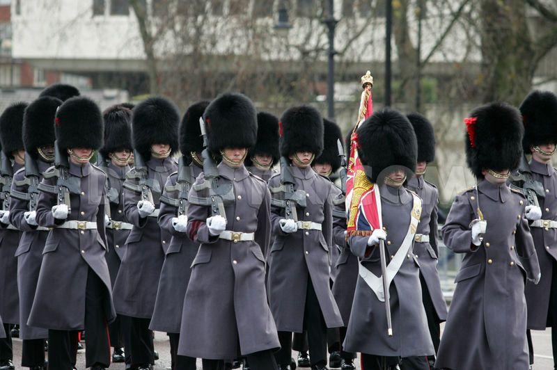 İngiliz Guardian sirk dedi