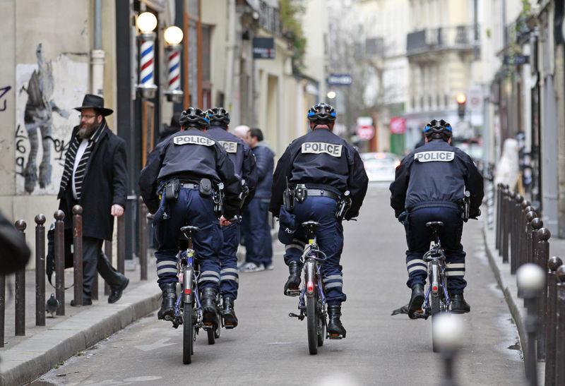 Fransa'da güvenlik önlemleri olağanüstü düzeyde İZLE
