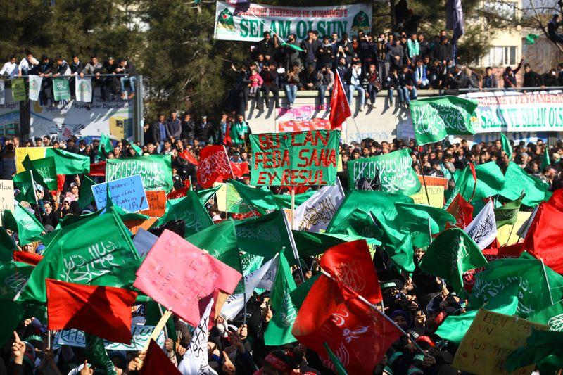 Diyarbakır'da Peygamber'e saygı mitingi