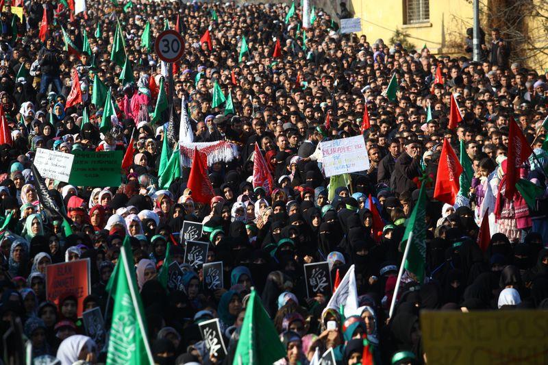 Diyarbakır'da Peygamber'e saygı mitingi