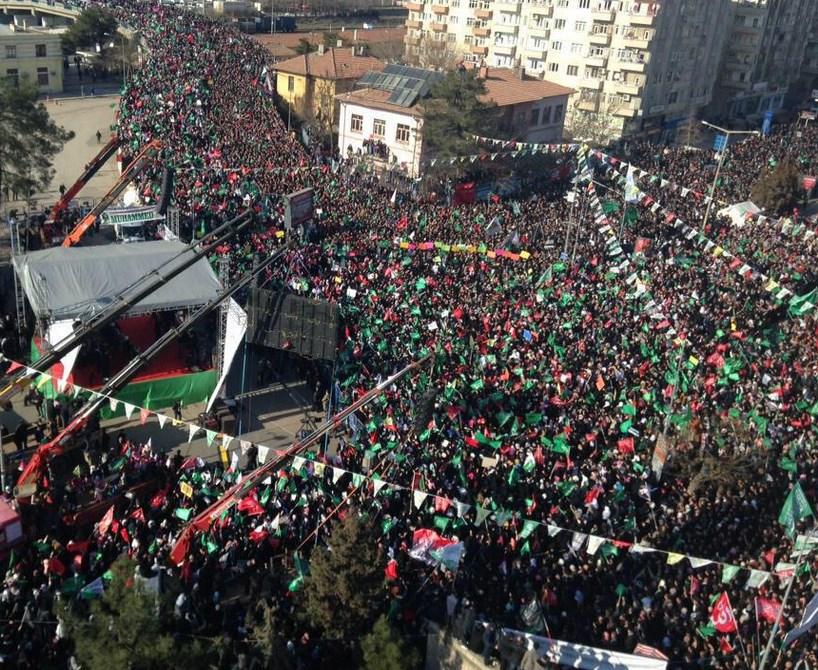 Diyarbakır'da Peygamber'e saygı mitingi