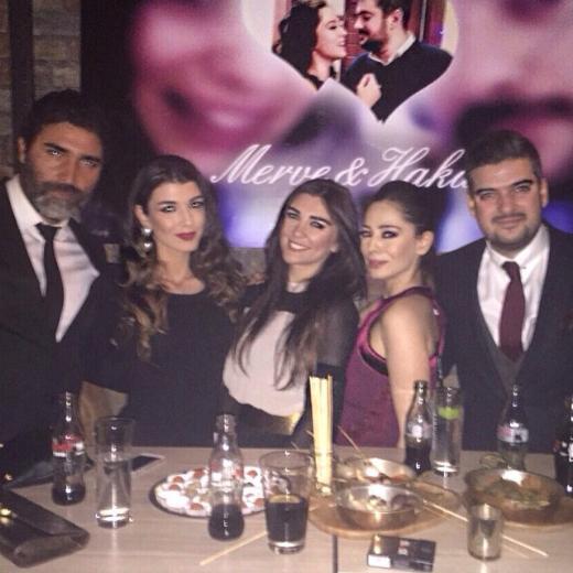 Merve Sevi nişanlandı