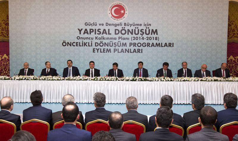 Başbakan Davutoğlu 8 yeni programı açıkladı
